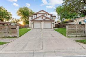 Entire Duplex - 10 Min From Downtown - Sleeps 20